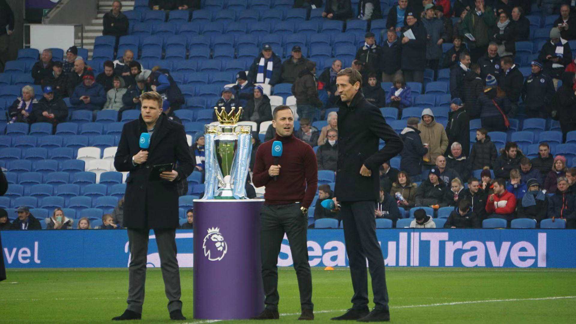 额几乎保持 额几乎保持